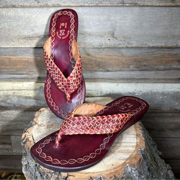 NWOB Brown Leather Handmade Flip Flops sz 9 - Picture 6 of 10